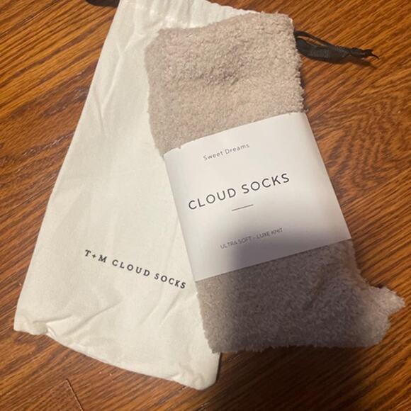 Cozy Ultra-Luxe Cloud Sock for Women & Men - Super Soft Luxurious Fabric Sock - Picture 2 of 8